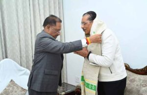 मुख्यमंत्री साय से फिल्म निर्माता प्रकाश झा मुख्यमंत्री निवास पर की मुलाकात