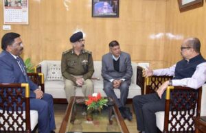राज्यपाल डेका को मुख्य सचिव एवं वरिष्ठ अधिकारियों ने दी नए वर्ष की शुभकामनाएं