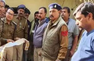 छत्तीसगढ़-सूरजपुर में ब्रांडेड शराब में मिलावट करते कर्मचारियों को रंगे हाथों पकड़ा