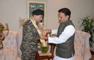 उप मुख्यमंत्री शुक्ल ने थलसेना अध्यक्ष जनरल उपेंद्र द्विवेदी का भोपाल स्थित निवास पर किया आत्मीय स्वागत