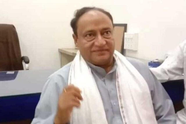Laxman_Singh_112_3.jpg