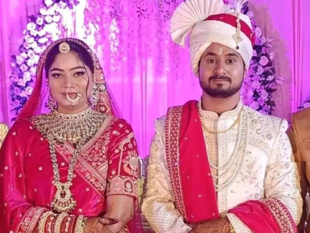Indore_s_Raja_Raghuvanshi_02.jpg