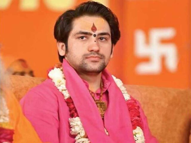 pandit1.jpg