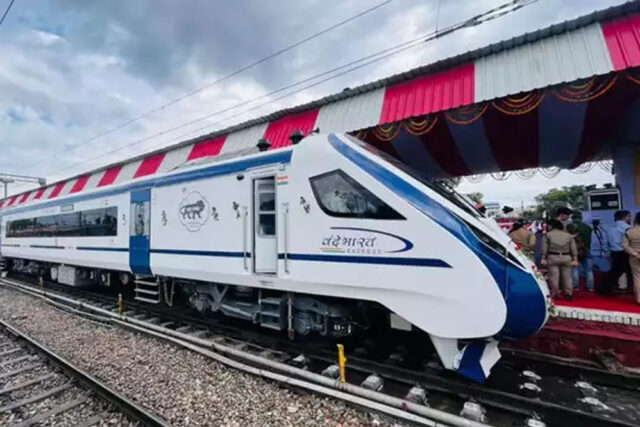 vande_bharat_express_19A_57_3-1.jpg