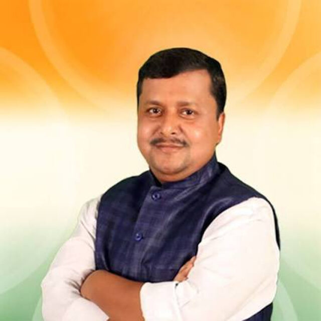 nitin_naveen1.jpg
