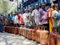 LPG की किल्लत से CG में परेशानी, एजेंसियों में लंबी लाइनें, लोग बोले- “घंटों धूप में खड़े हैं”, लकड़ी-कोयले की मांग बढ़ी