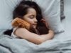 बच्चों के लिए कितनी नींद है जरूरी? उम्र के अनुसार जानें सही स्लीप टाइम