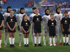 ईरान की महिला फुटबॉलरों ने राष्ट्रगान नहीं गाया, चेहरे पर उदासी और दिल में ग़म