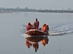 यमुना हादसे में दो और शव मिले, सर्च ऑपरेशन जारी