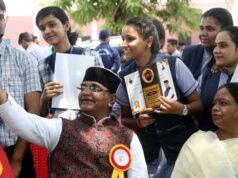 मंत्री सारंग ने नरेला में मेधावी विद्यार्थियों को किया सम्मानित, प्रोत्साहन से बढ़ेगा उत्साह