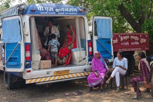 मोबाइल मेडिकल यूनिट बनी वनांचलों की संजीवनी, साढ़े तीन महीनों में 2000+ ग्रामीणों का हुआ इलाज