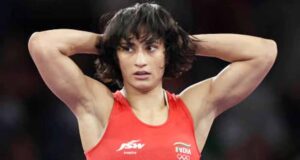 विनेश फोगाट vs WFI: नेशनल ओपन रजिस्ट्रेशन विवाद पर गरमाई सियासत