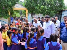 शिक्षा मंत्री गजेन्द्र यादव ने दुर्ग के प्राथमिक विद्यालय का किया निरीक्षण