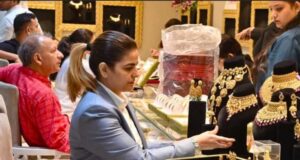 चांदी के दाम में 4500 रुपये की बढ़ोतरी, सोने की कीमत भी 2000 रुपये से अधिक बढ़ी