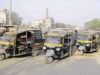 पेट्रोल-डीजल महंगा होने के बाद सार्वजनिक वाहनों ने बढ़ाया किराया, यात्रियों में नाराजगी