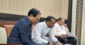 रायपुर : लोक निर्माण विभाग के सचिव ने अधिकारियों की ली बैठक