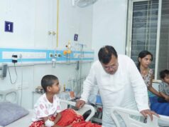 रात में एक्शन मोड में दिखे ऊर्जा मंत्री तोमर, अस्पताल और बिजली केंद्रों का किया निरीक्षण