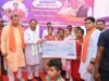 विभिन्न योजनाओं के हितग्राहियों से किया संवाद