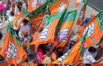 महिला मोर्चा अध्यक्ष की कुर्सी पर बढ़ी खींचतान, भाजपा नेताओं में तेज हुई अंदरूनी जंग