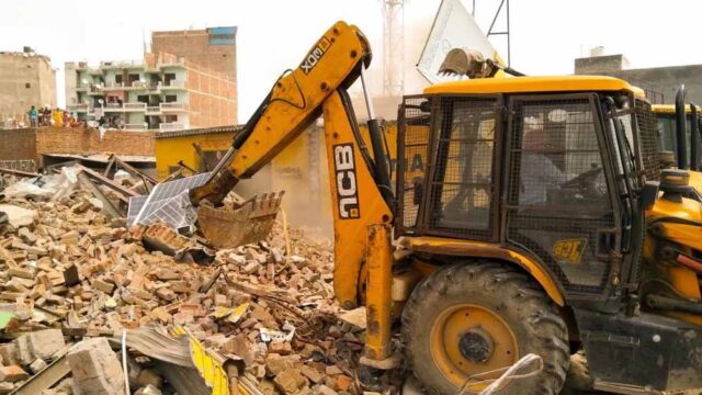 jcb_69_3.jpg