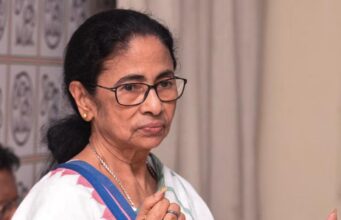 TMC में अनुशासनहीनता पर सख्ती, ममता ने दो नेताओं को पार्टी से निकाला