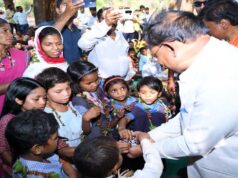 मुख्यमंत्री विष्णु देव साय ने अबूझमाड़ के गारपा में बच्चों और महिलाओं से किया आत्मीय संवाद