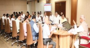 सिकल सेल उन्मूलन अभियान को दें नई गति, राज्यपाल पटेल ने दिए सघन प्रयासों के निर्देश