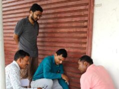 750 रुपये की खाद 1800 रुपये में बेचने वाले व्यापारी पर कार्रवाई, 74 बोरी खाद जब्त