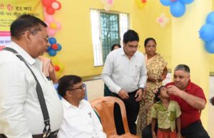 राष्ट्रीय पल्स पोलियो अभियान का लखनपुर से शुभारंभ, अभिभावकों से किया आह्वान—‘दो बूंद हर बार, पोलियो पर जीत बरकरार’