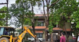 सेजबहार फेस-1 कॉलोनी की भूमि से अतिक्रमण हटाया, अवैध सड़क निर्माण पर मंडल की कार्रवाई