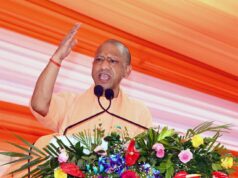 मुख्यमंत्री ने विभिन्न जनकल्याणकारी योजनाओं के लाभार्थियों को किया सम्मानित