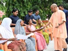 पैसों के अभाव में नहीं रुकेगा इलाज, योगी ने अधिकारियों को दिए सख्त निर्देश