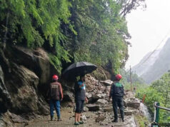 केदारनाथ पैदल मार्ग बंद, गोरीकुंड के पास भूस्खलन से रुकी यात्रा; सभी यात्री सुरक्षित
