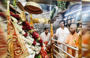 CM योगी ने मां विंध्यवासिनी के दरबार में की पूजा-अर्चना, प्रदेश की सुख-समृद्धि की कामना