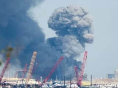 Iran Retaliates: US हमले के बाद ईरान का पलटवार, कुवैत, बहरीन और खाड़ी देशों में हाई अलर्ट; क्या बंद होगा होर्मुज?