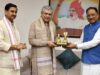 मुख्यमंत्री विष्णुदेव साय ने छत्तीसगढ़ में प्रमुख रेल परियोजनाओं को गति देने रेल मंत्री अश्विनी वैष्णव से की विस्तृत चर्चा