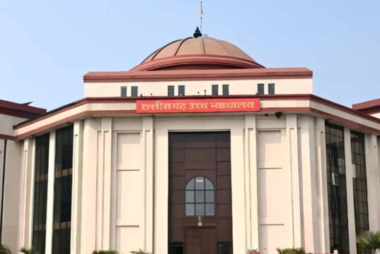 छत्तीसगढ़ में कोटवार को ‘मृत’ घोषित कर छीनी नौकरी, हाईकोर्ट ने बहाल किया अधिकार