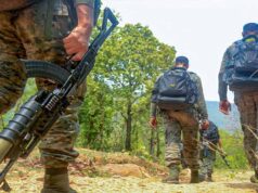 Bastar Encounter Update: जंगल में नक्सली कैंप तबाह, भारी मात्रा में हथियार और विस्फोटक जब्त
