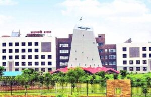 CG Transfer News: 19 राज्य प्रशासनिक सेवा अफसरों का ट्रांसफर, इंद्रजीत बर्मन को मिली स्वास्थ्य संचालक की जिम्मेदारी