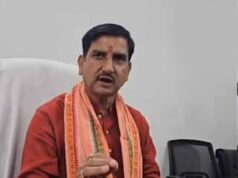 Bilaspur News: जल जीवन मिशन और बिजली कटौती पर केंद्रीय मंत्री तोखन साहू सख्त, अधिकारियों की लगाई क्लास