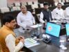 कम पानी और कम अवधि वाली फसलें अपनाने के लिए किसानों को करें प्रेरित