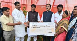 पोटियाडीह में औषधीय खेती से स्व-सहायता समूह महिला सशक्तिकरण और आत्मनिर्भरता की नई मिसाल – मंत्री केदार कश्यप