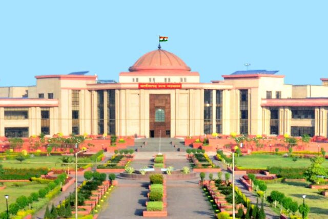 court_Bilaspur_High_A_37_3_94-2.jpg
