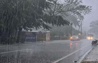 Weather Alert: 24 राज्यों में भारी बारिश का खतरा, दिल्ली, यूपी, बिहार समेत कई इलाकों के लिए IMD अलर्ट