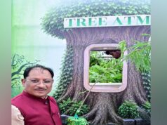मुख्यमंत्री विष्णुदेव साय ने ट्री एटीएम को हरी झंडी दिखाकर किया रवाना