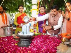 मुख्यमंत्री डॉ. यादव पहुंचे खाचरौद में स्वामी निजानंद जी महाराज के आश्रम