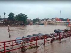 रामघाट की 300 दुकानें पानी में डूबीं, मंदाकिनी उफान पर; सतना के 36 गांवों में चेतावनी