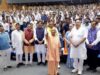 मुख्यमंत्री योगी आदित्यनाथ ने इंदिरा गांधी प्रतिष्ठान में चयनित अभ्यर्थियों को सौंपे नियुक्ति पत्र