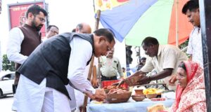 मीरा के दीये से जगेगा ‘आशीर्वाद का दीया’