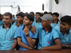 बाराबंकी में ‘रंग दे बसंती’ युवा संवाद, छात्रों को मिला नवाचार और AI का खास गुरुमंत्र